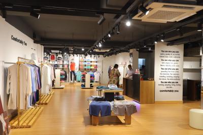 Blucheez is the Top Online Fashion Brand in BD. Shop Panjabi, Waistcoat, Pajama, Pant, Tee shirt, shirt, Hoodies, Jackets, Sweater, Sweatshirt, Kurti, Salwar Kameez, jeans pant, Western Tops more in affordable price.